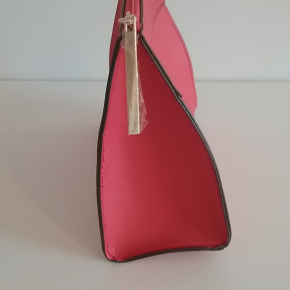 Elizabeth Arden Cosmetics Bag - Small - Picture 3 of 7